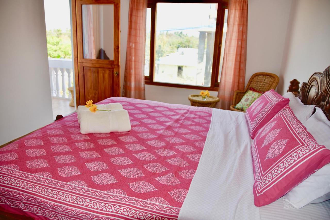 Jasmin Villa Хампи Экстерьер фото